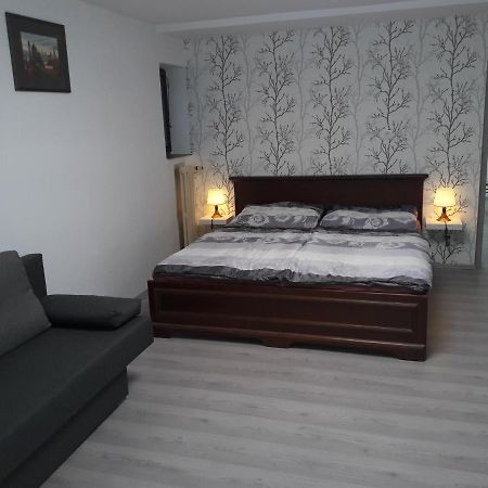 Apartman V Podbabe Praag Buitenkant foto
