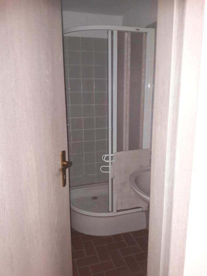Apartman V Podbabe Praag Buitenkant foto